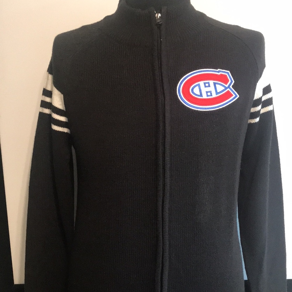 NHL Montreal Canadians Zip up Sweater. Mens size medium